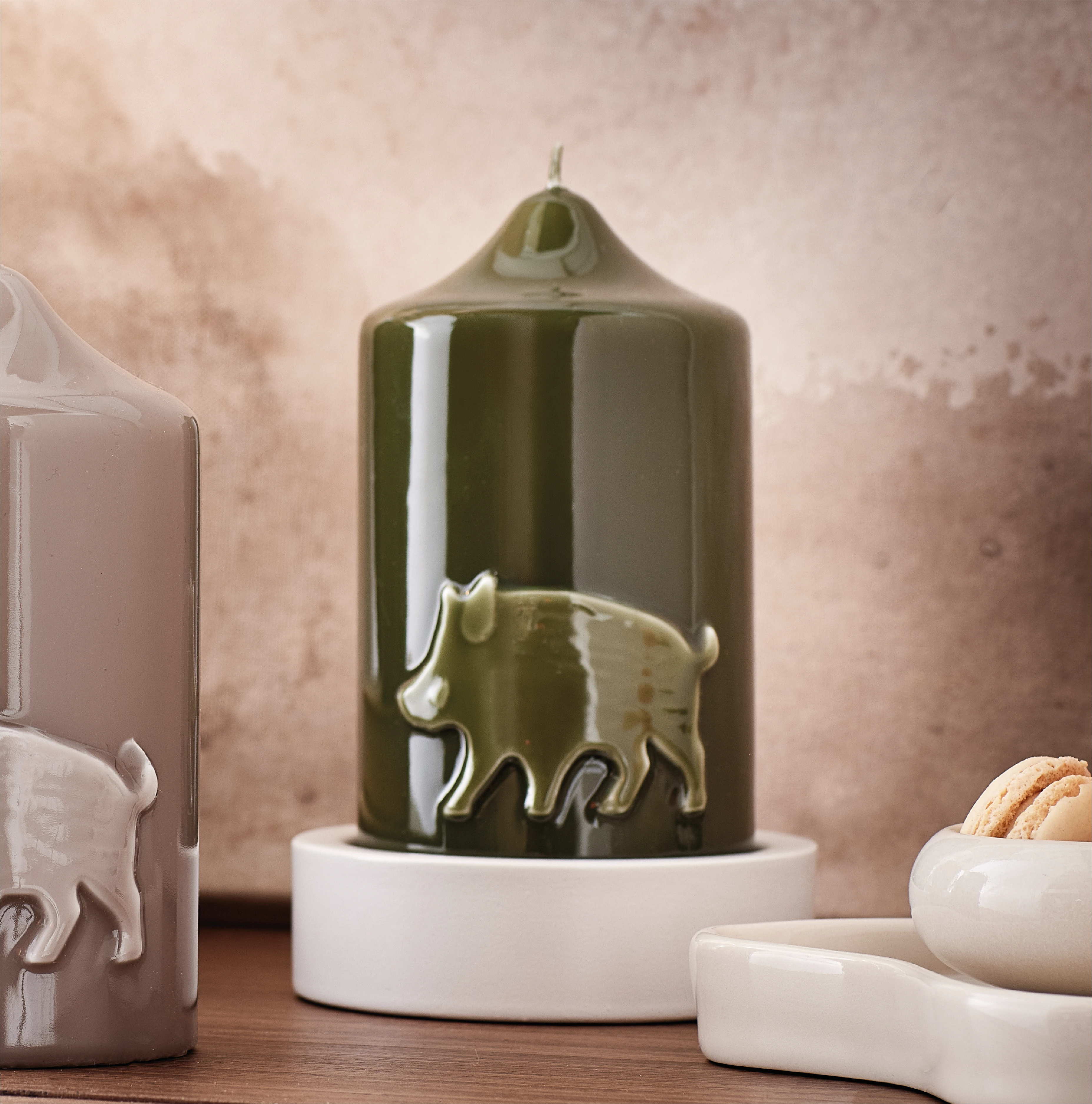 Stumpenkerze mit Wildschwein Glanz-Lack