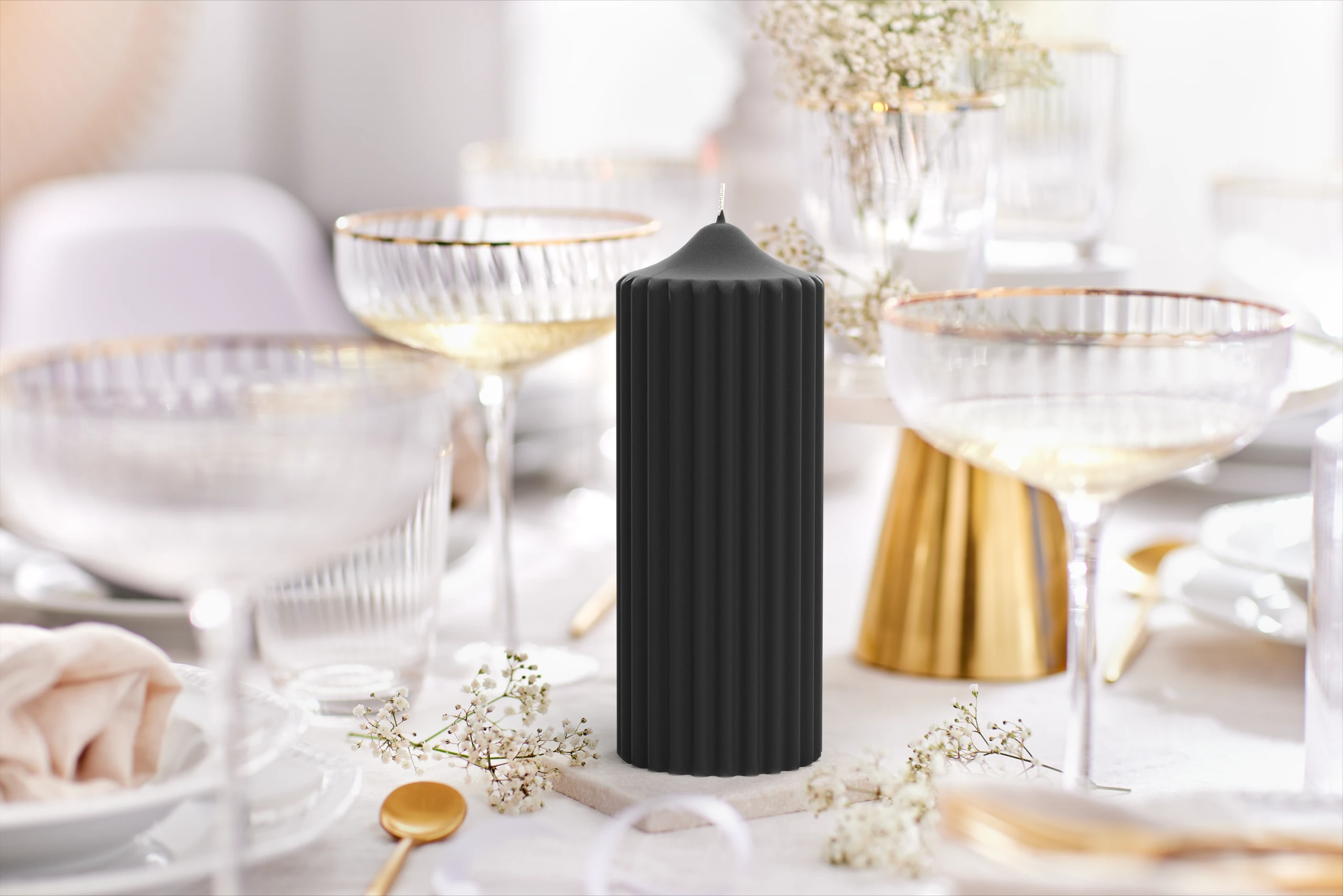 Rillenstumpenkerze Samt-Lack