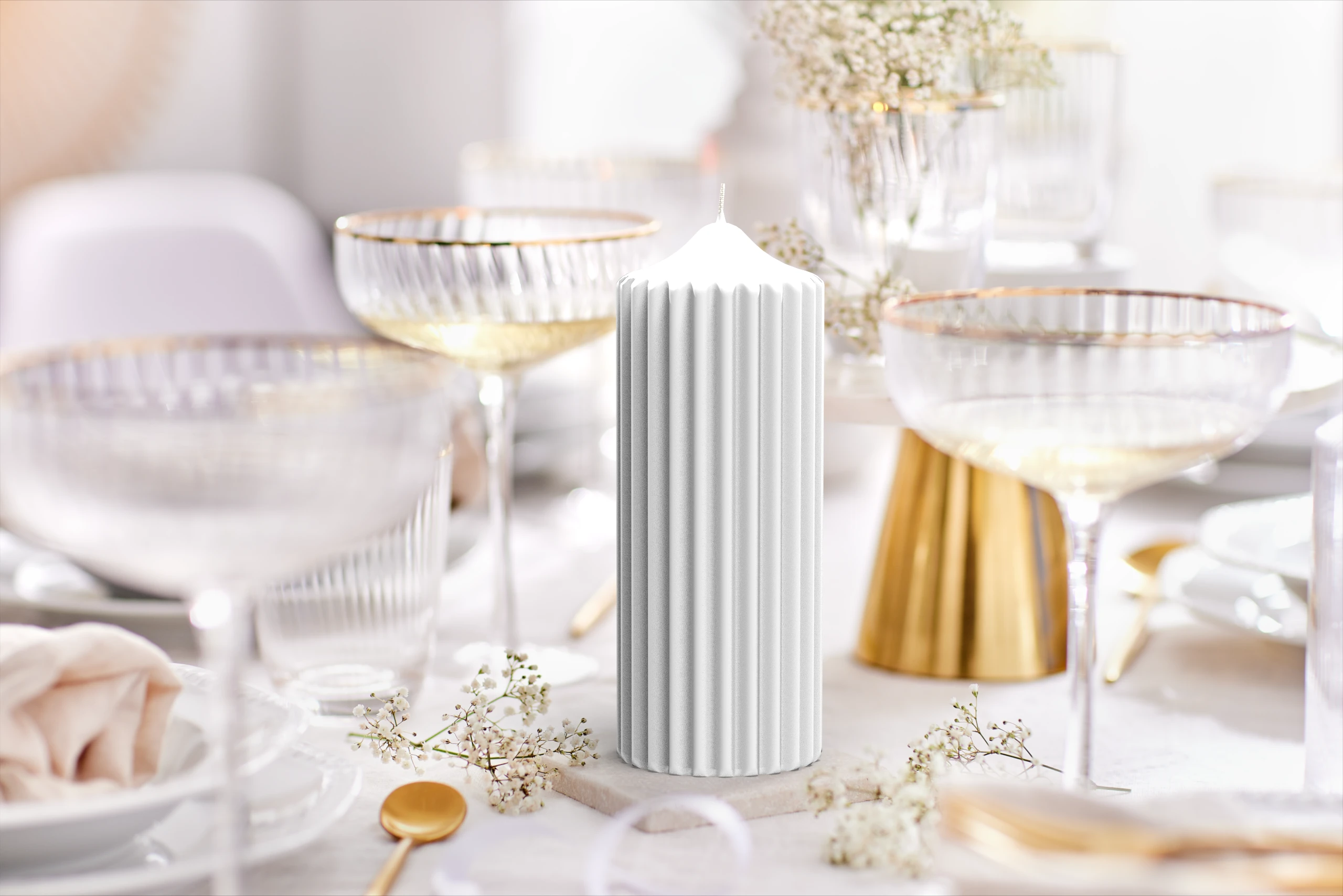 Rillenstumpenkerze Samt-Lack